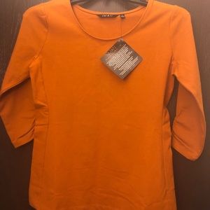 IMAN fitted 3/4 sleeve scoop neck shirt